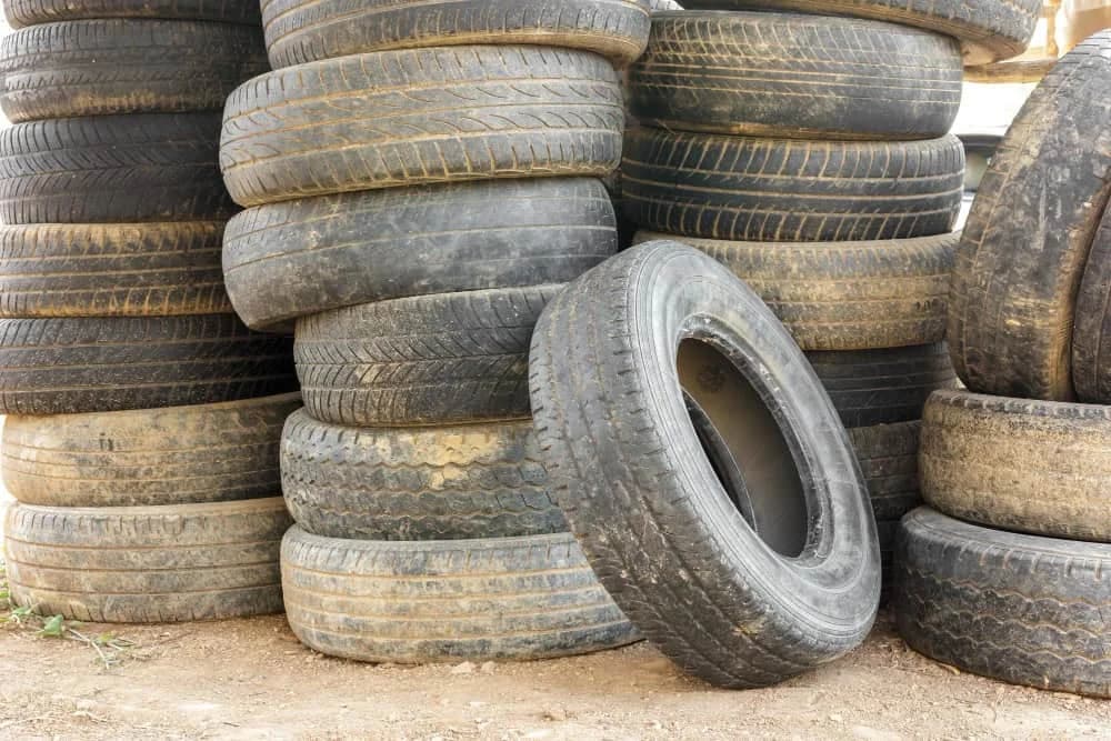 Ce se întâmplă cu anvelopele tale pe măsură ce îmbătrânesc